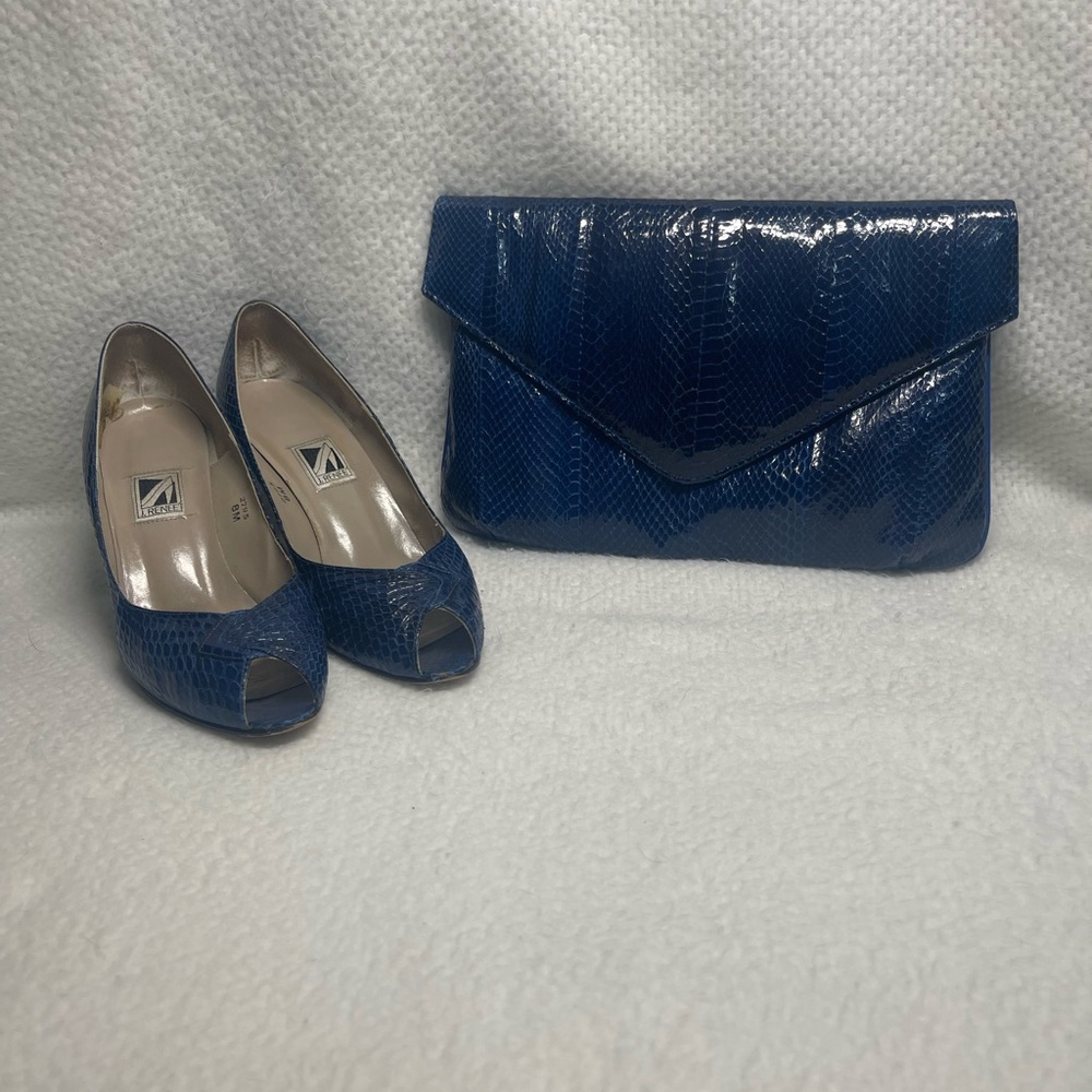 Vintage J. Renee Women’s Classic Blue Snakeskin Clutch Bag/ matching Heels sz 8 - Picture 1 of 7